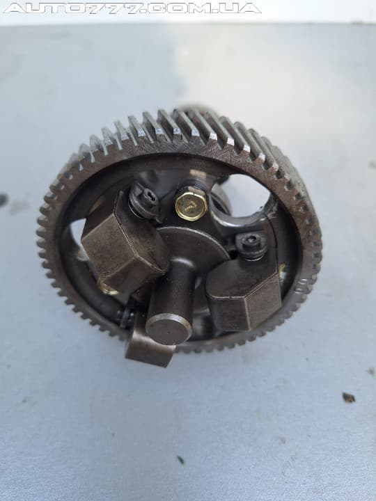 Iseki E3CD fuel injector camshaft