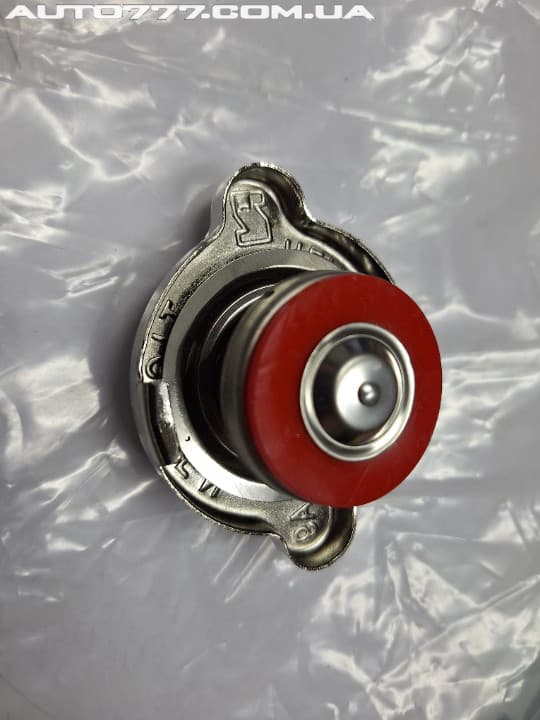 Kubota  Кришка радіатора