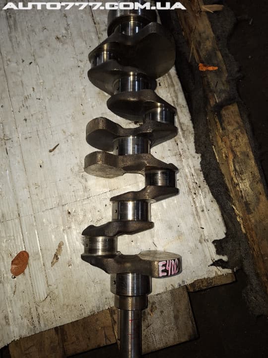 Iseki Колінвал E4DD