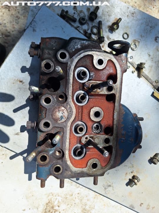 Kubota ZL600 CYLINDER-HEAD