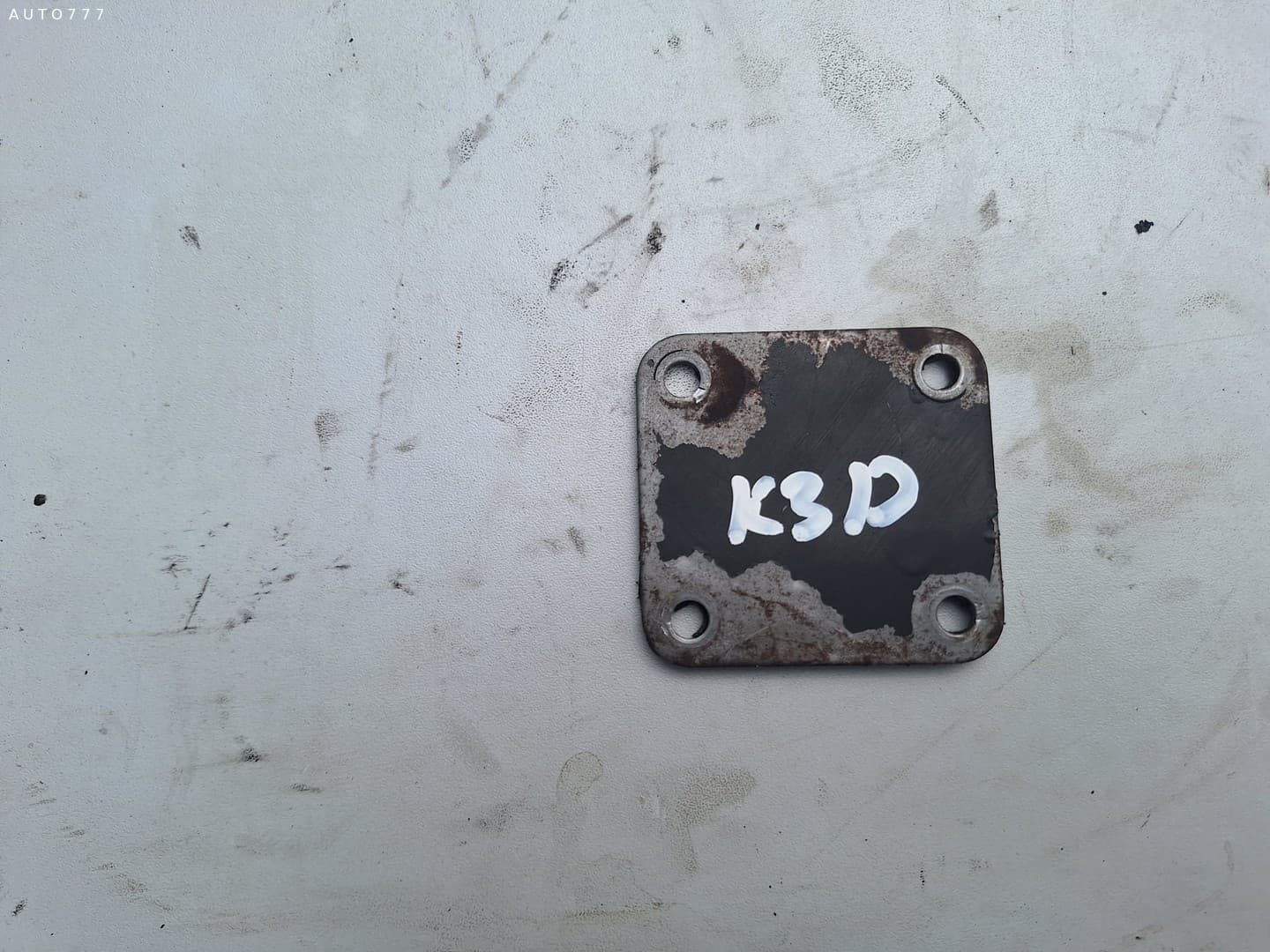 Mitsubishi High-pressure fuel pump cover