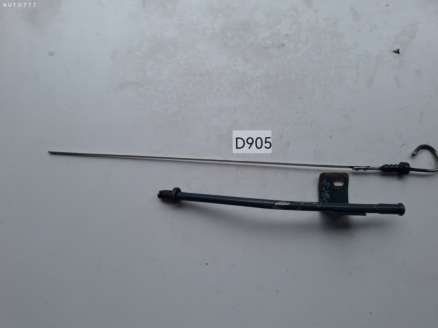 Kubota OIL INDICATOR ORIGINAL D905