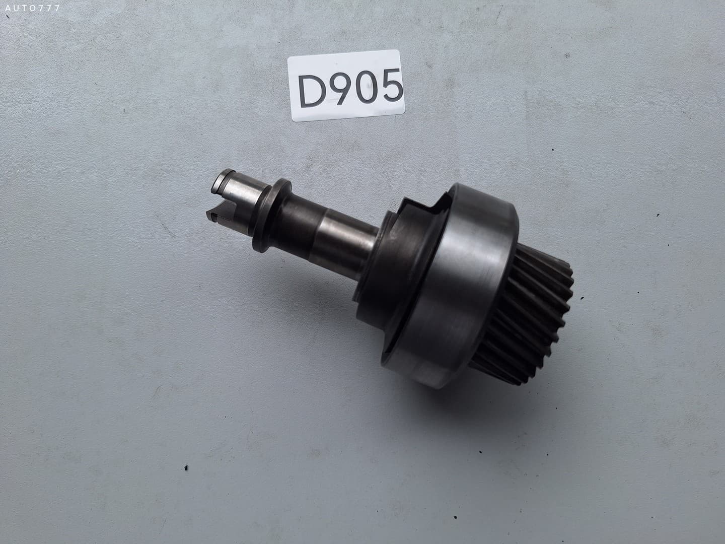 Kubota SHAFT GOVERNOR D905
