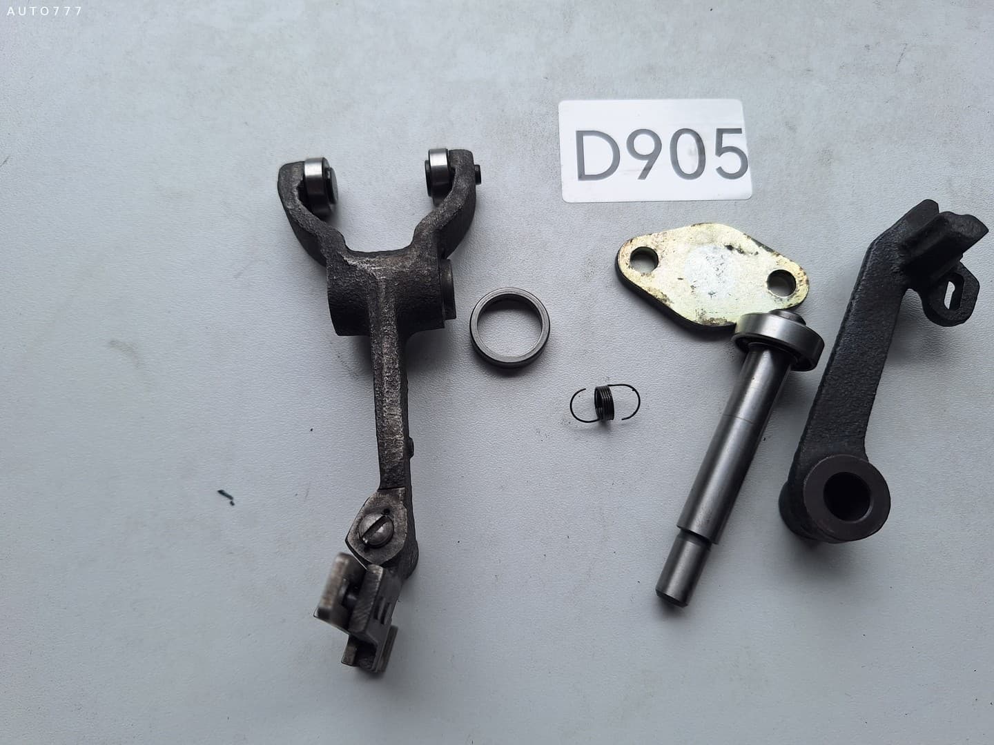 Kubota Throttle Push Rod D905