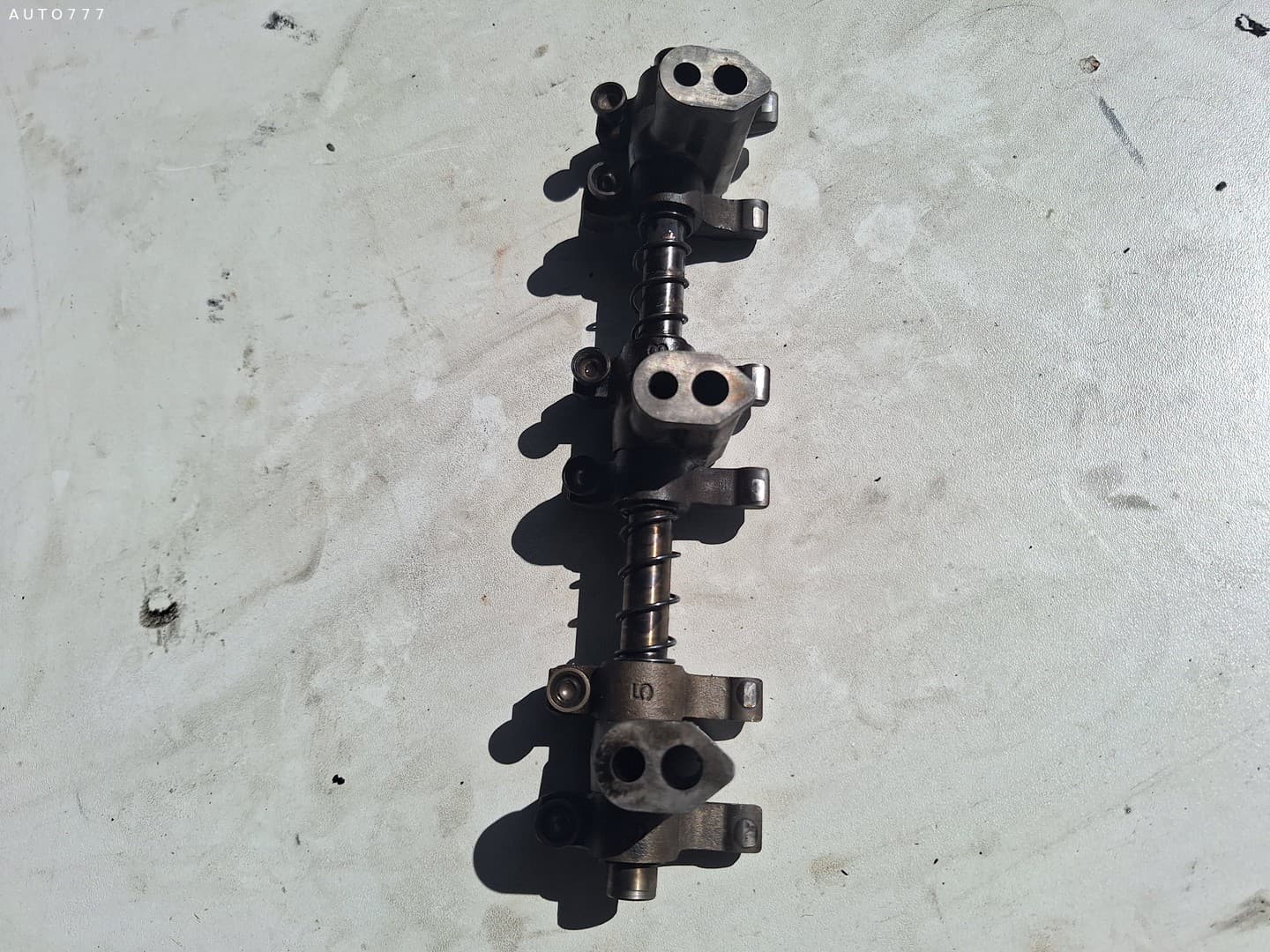 Mitsubishi Вал ГРМ з рокерами L3E