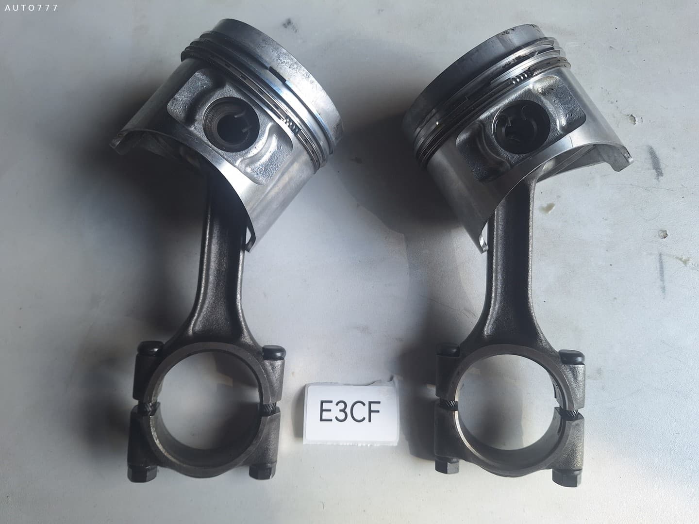 Iseki Piston and Connecting Rod E3CF