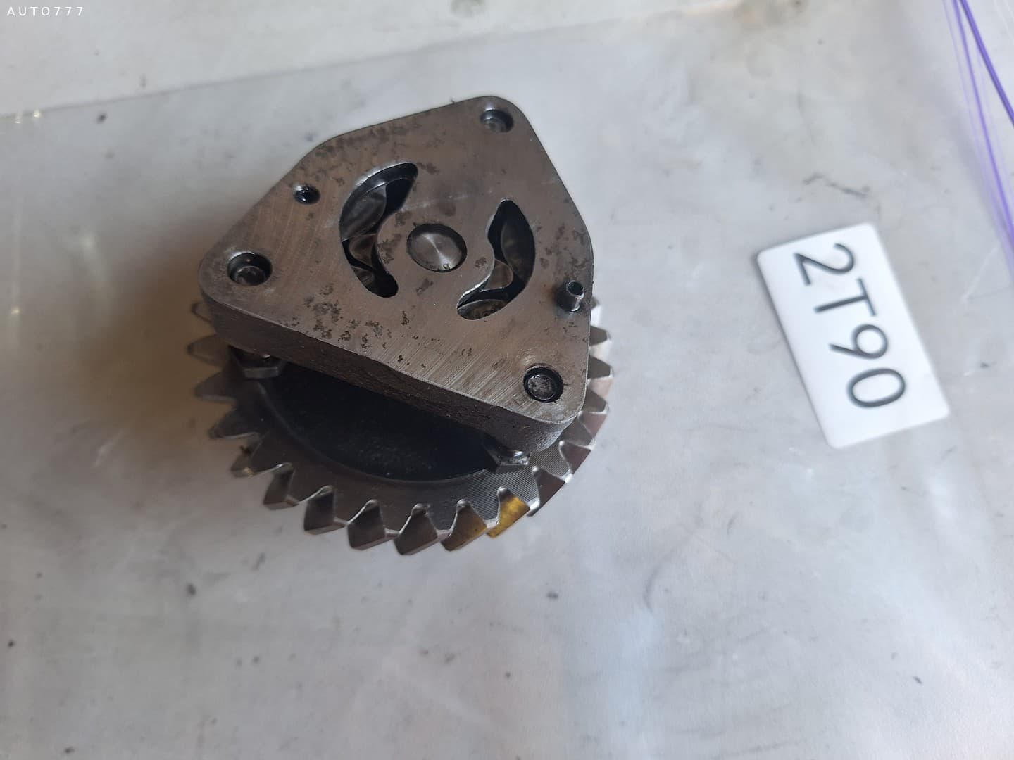Yanmar Oil pump 2TR20