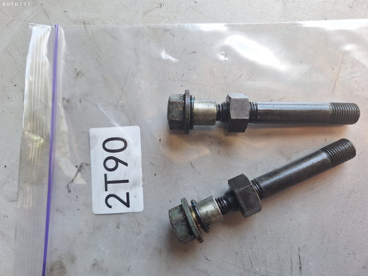 Yanmar Valve cover bolt 2TR20