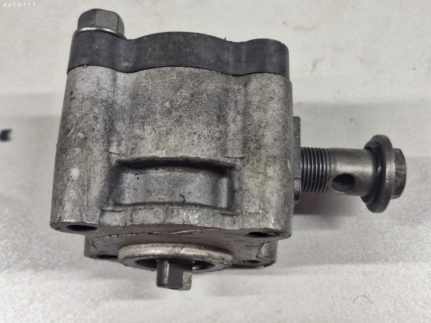Kubota GP0-30-3 hydraulic pump