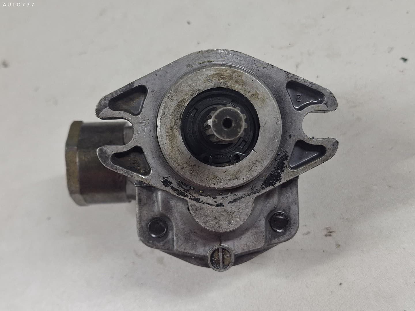 Hinomoto KYB (Kayaba) 05CLFSS hydraulic pump