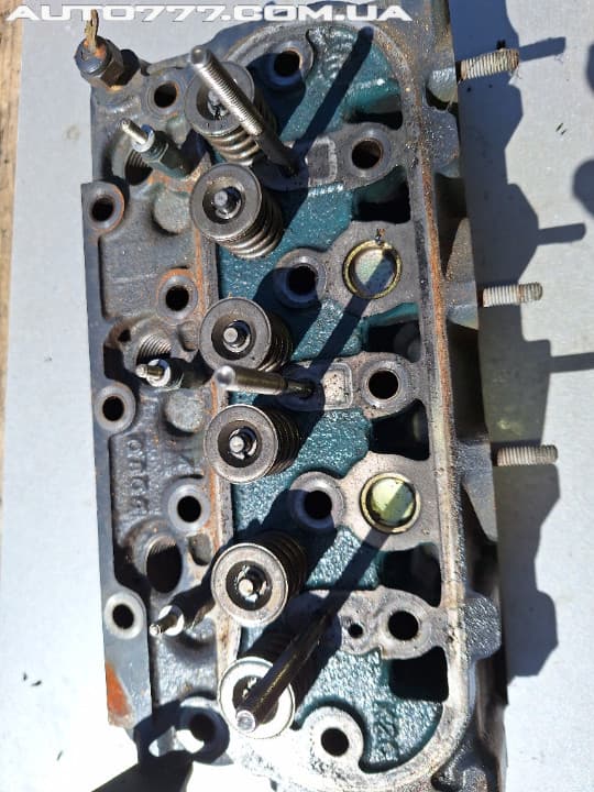 Kubota D722 cylinder head