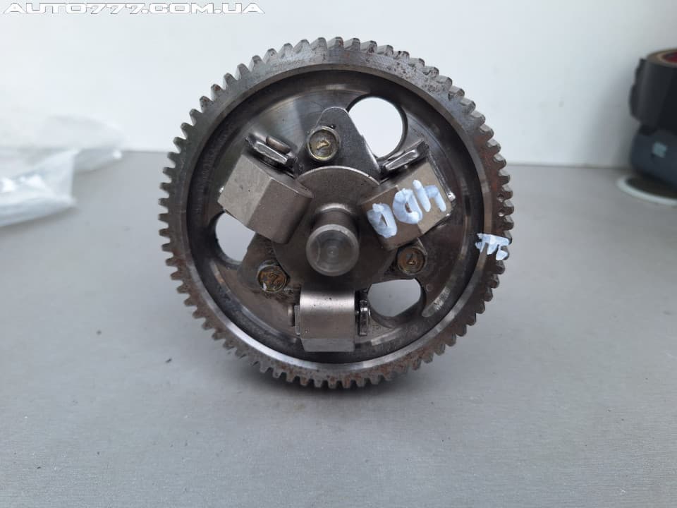 Iseki Fuel camshaft E4DD 