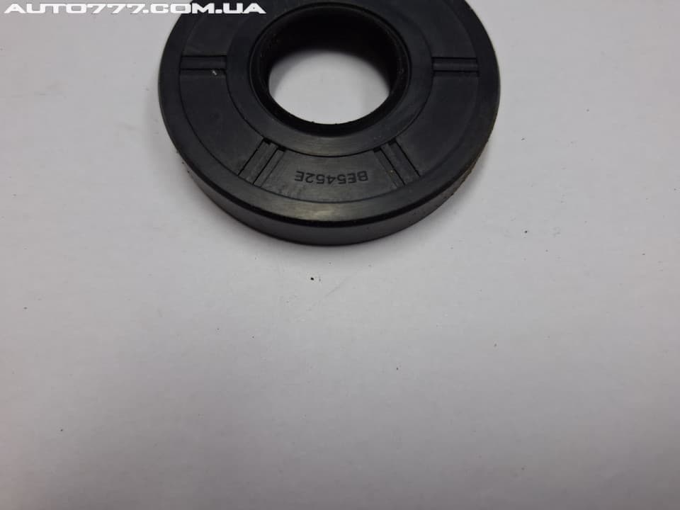 Kubota BE5452E 24x60x10