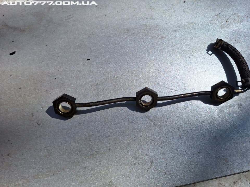 Mitsubishi S3L fuel rail