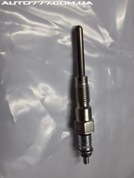 Kubota Свеча накала