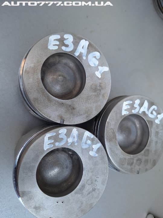 Iseki Pistons E3AG1 Original Used