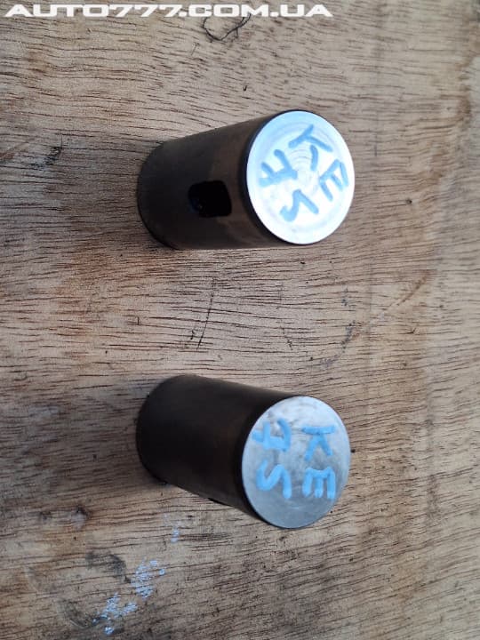 Mitsubishi Штовхачі KE75