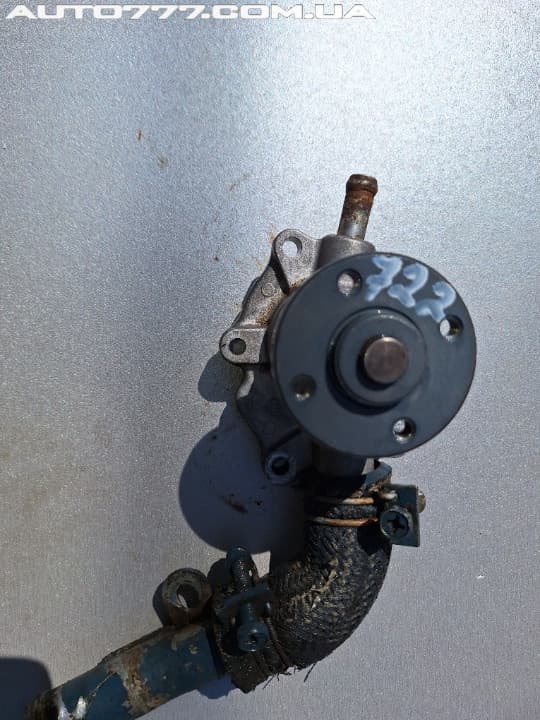 Kubota Помпа D722