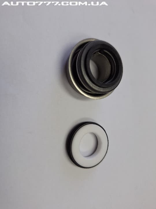 Kubota Сальник помпи 28.6мм