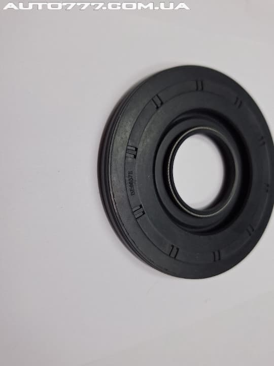 Kubota BE6657E 35x90x8