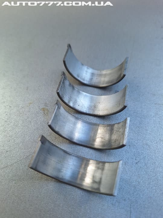 Kubota Connecting rod bearings D782