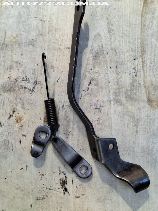 Mitsubishi Толкатели газа KE75