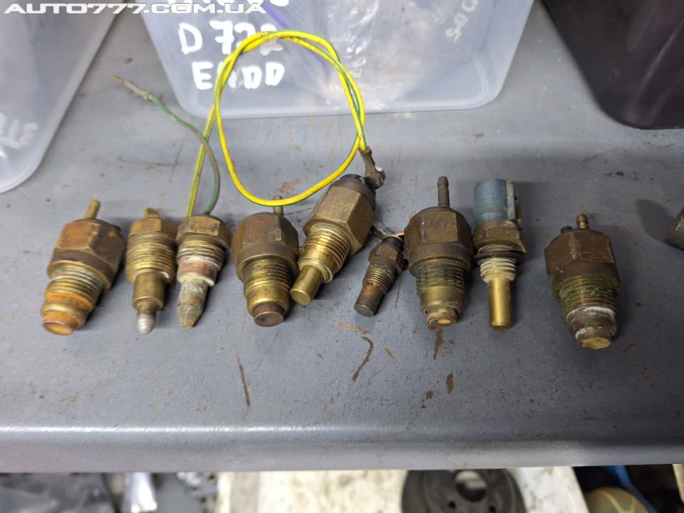 Kubota Датчик температуры БУ