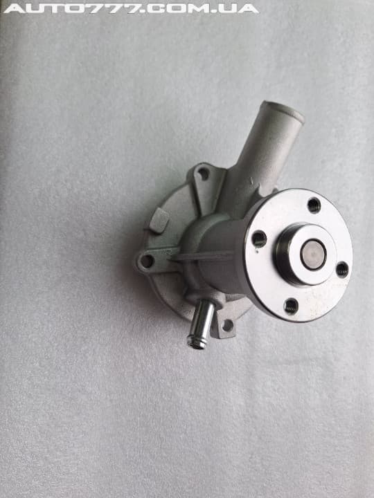 Kubota Помпа /D600/ D750/ D850/ D950/ V800/ V1100/ V1200/ Z400/ Z500/ Z600/