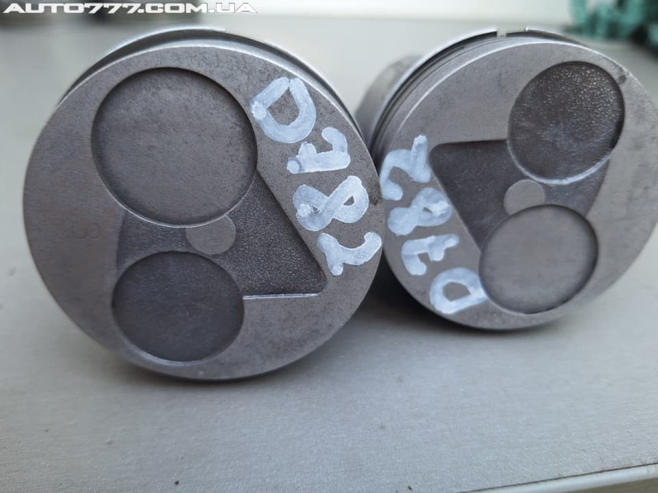 Kubota Rods+Pistons D782