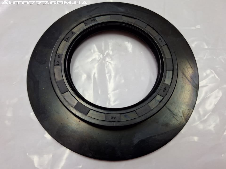 Shibaura Сальник коленвала S753 68x134x13