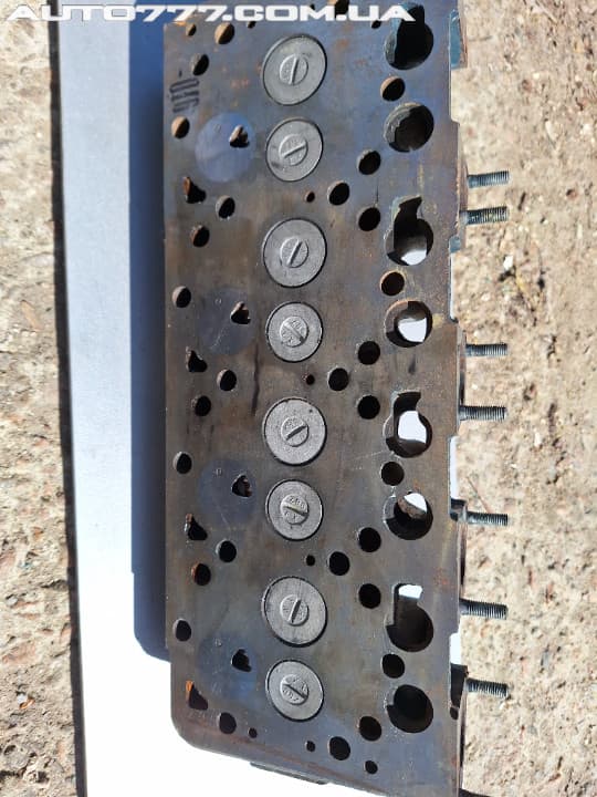 Kubota V1305 CYLINDER HEAD