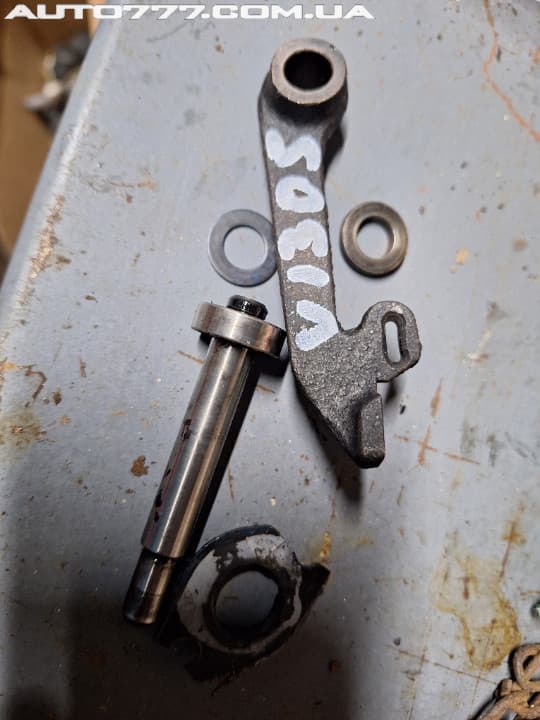 Kubota Gas regulator V1305