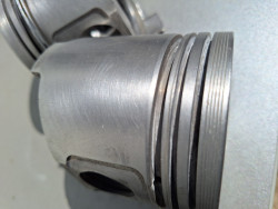 Yanmar  Поршень БУ 3TNE84
